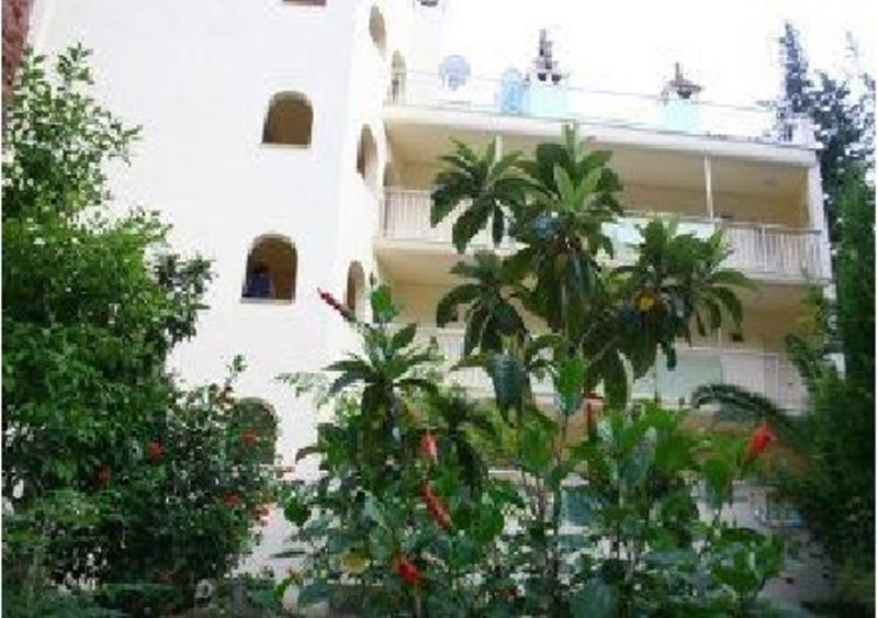 Barbaros Apart Hotel 투룬치 외부 사진