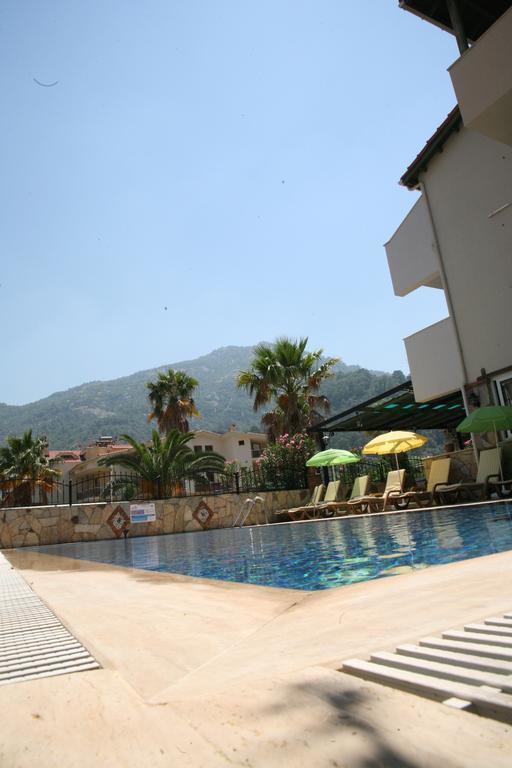 Barbaros Apart Hotel 투룬치 외부 사진